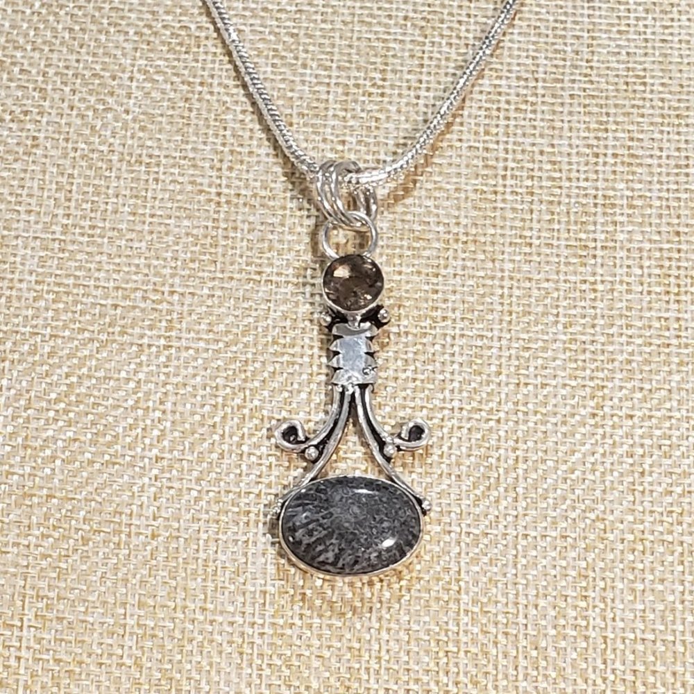Coral necklace, Stingray coral necklace, 925 silver stingray gem necklace